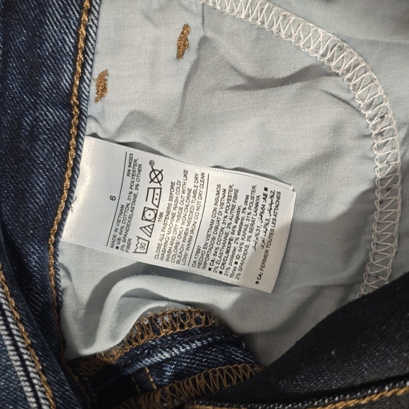 Old Navy Rockstar Super Skinny Extra High Rise Jeans - Picture 6 of 6